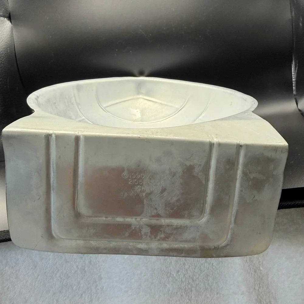 Wilton Vintage 1990 Aluminum Football Cake Pan Mold #2105-6504